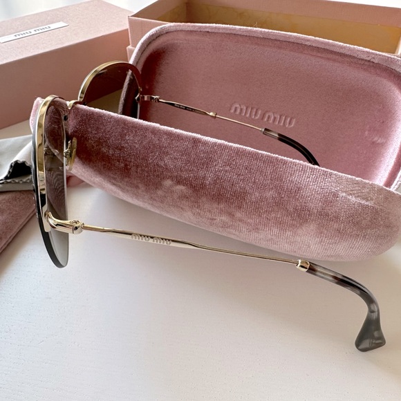 MIU MIU sunglasses - Picture 7 of 7